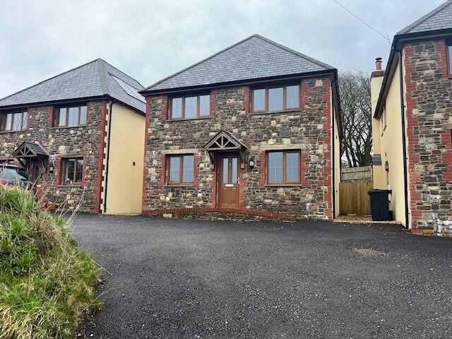 Main image of property: 2 Holdridge Cross Cottages
