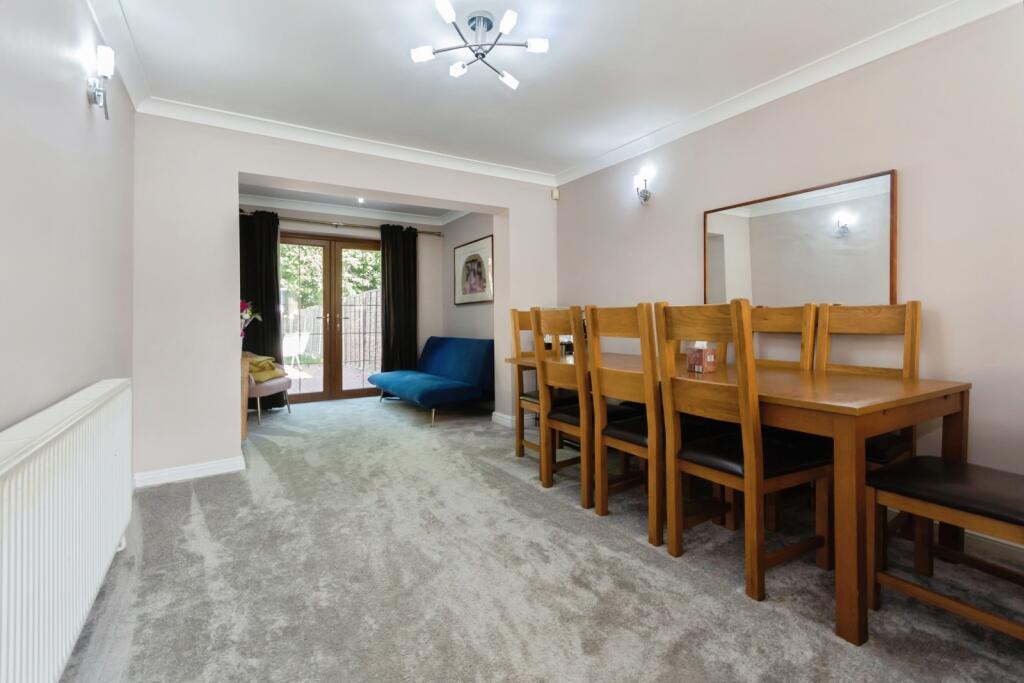 Castle Lane, Solihull, West Midlands, B92 photo 5