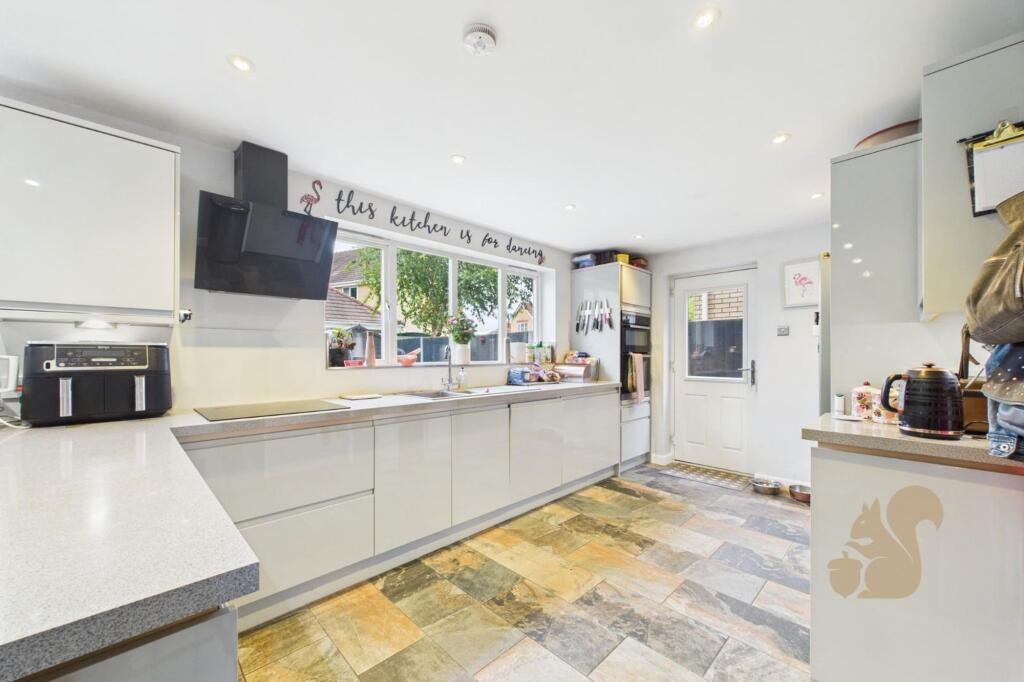 Asquith Drive, Highwoods, CO4 photo 4