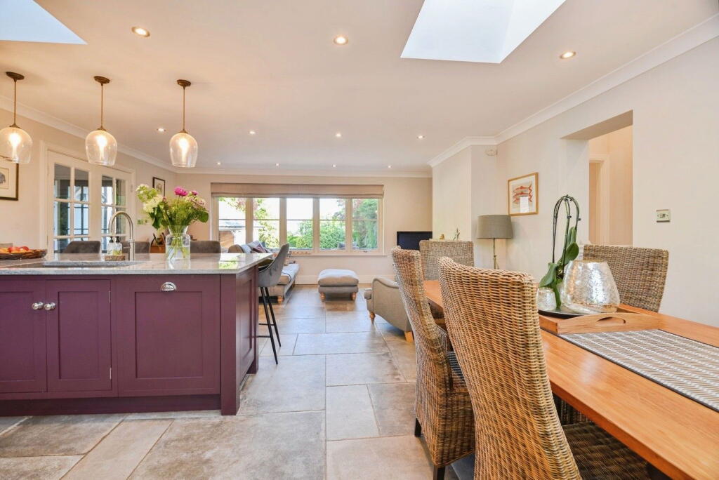 Belbrough Lane, Hutton Rudby, Yarm, TS15 0HY photo 2