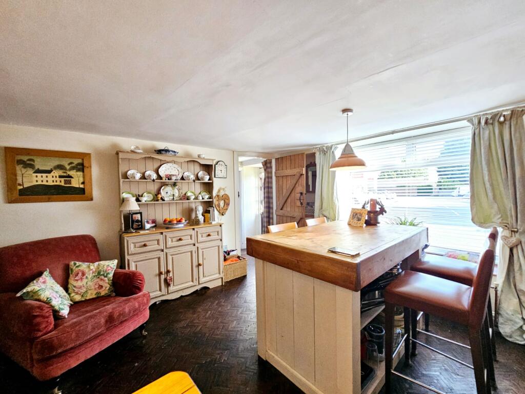 House in East Ayton - More