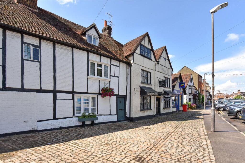 Main image of property: The Broadway, Amersham, Buckinghamshire, HP7