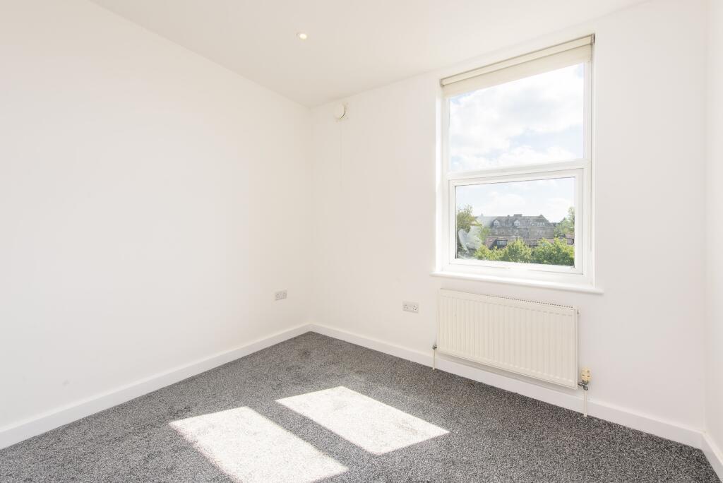 Apartment in London, Brent Cross - View 5