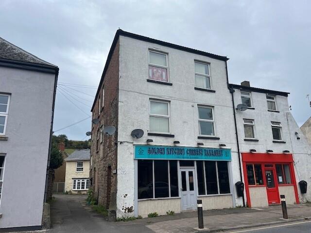 Main image of property: Flat 4 High Street, Mitcheldean, Gloucestershire, GL17