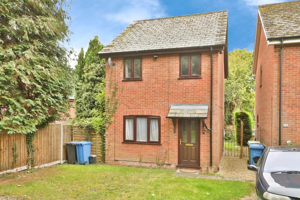 3-bed detached on Wilberforce Road, Norwich, Norfolk, NR5, £230,000