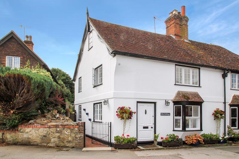 3 bedroom end of terrace house for sale in The Square, Shere, GU5
