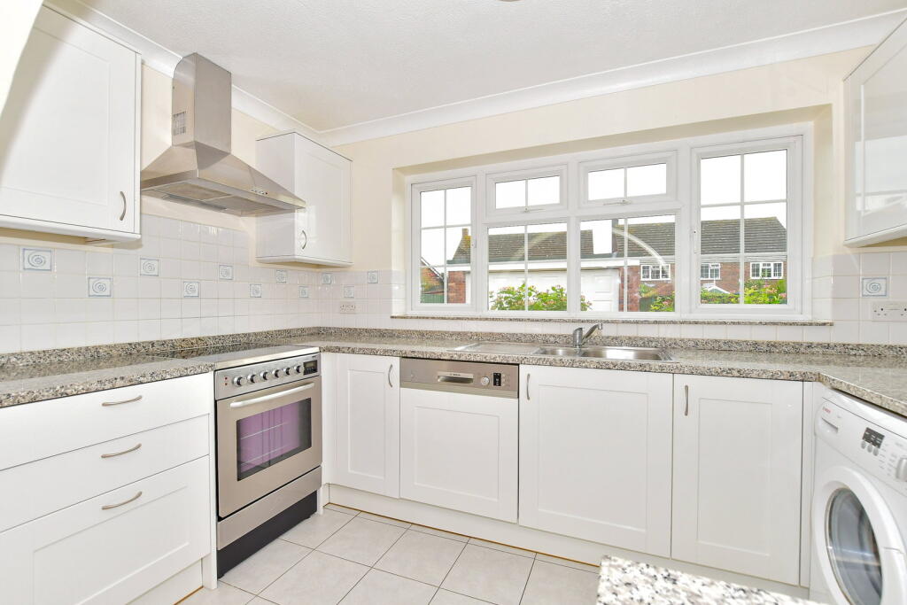 House in Canterbury - View 5