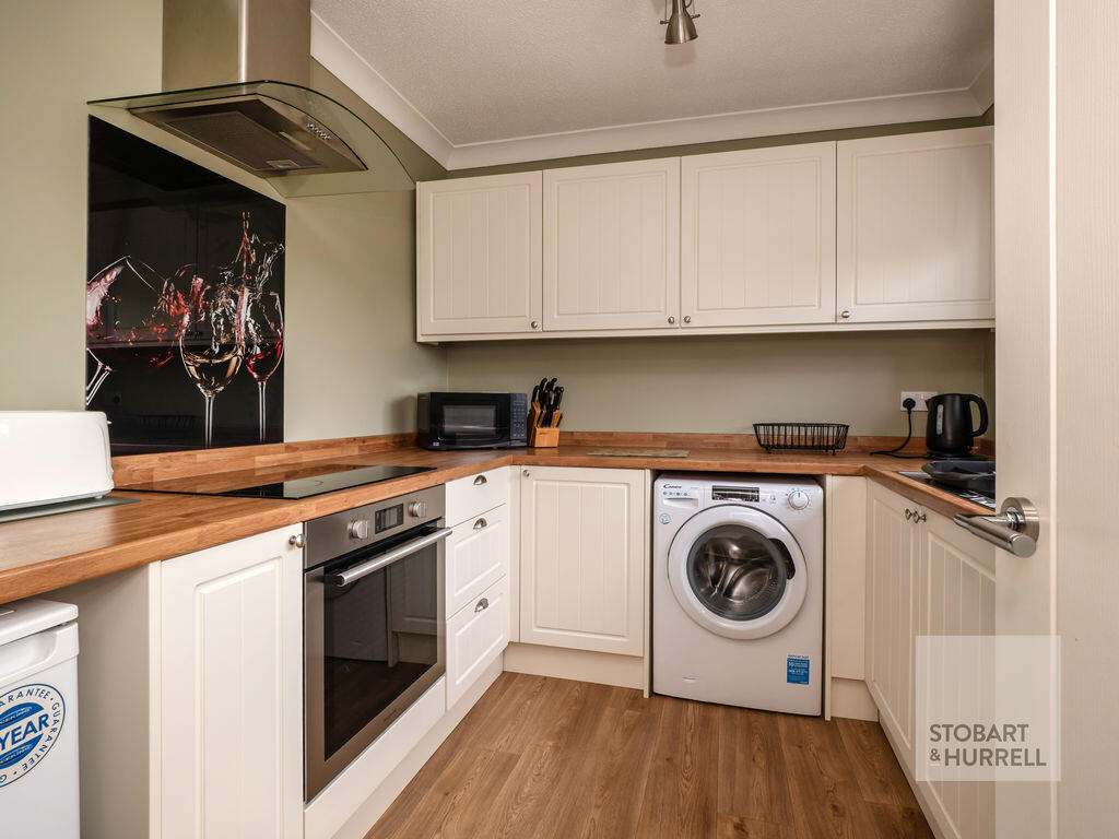Apartment in Broadland, Thorpe St Andrew - View 4