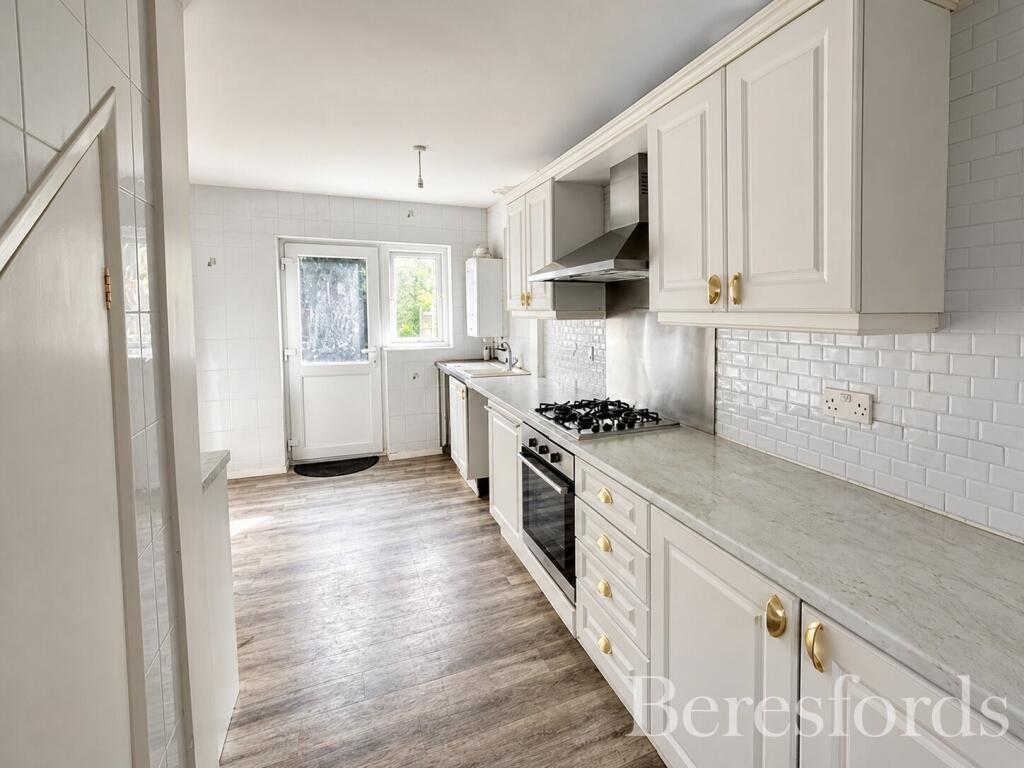 House in Rainham, South Hornchurch - View 4