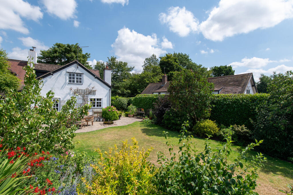 House in Dudley - View 2