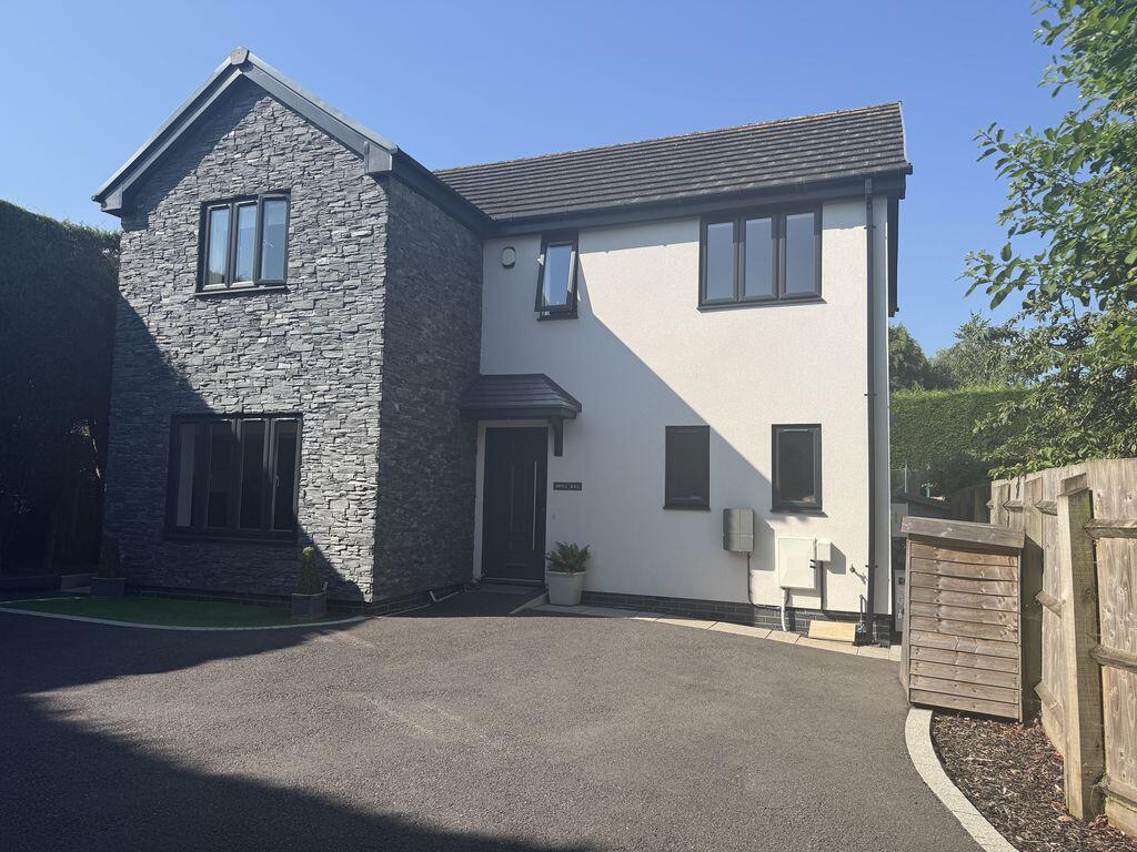 Main image of property: ALMONDSBURY, NR BRISTOL