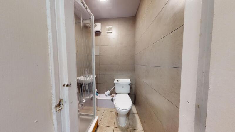 6 bedroom terraced house for rent