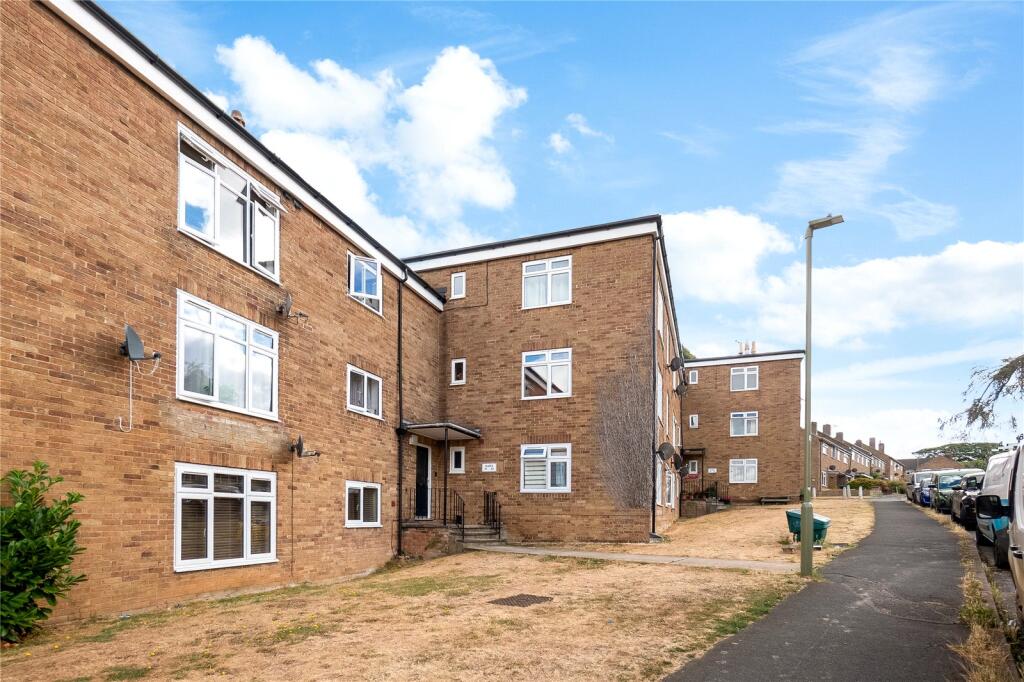 Main image of property: Fox Close, Chipping Norton, Oxfordshire, OX7