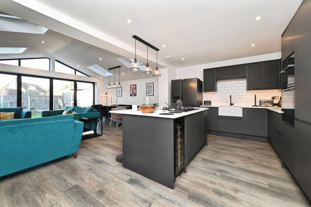 Main image of property: Norwich Crescent, Rayleigh