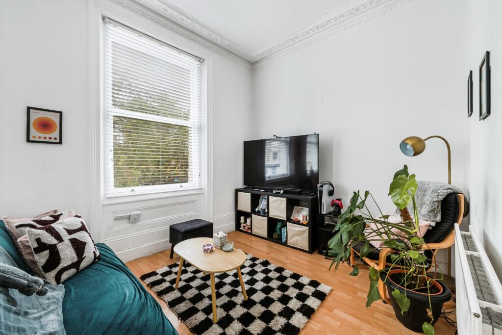 Apartment in London, West Kensington - More