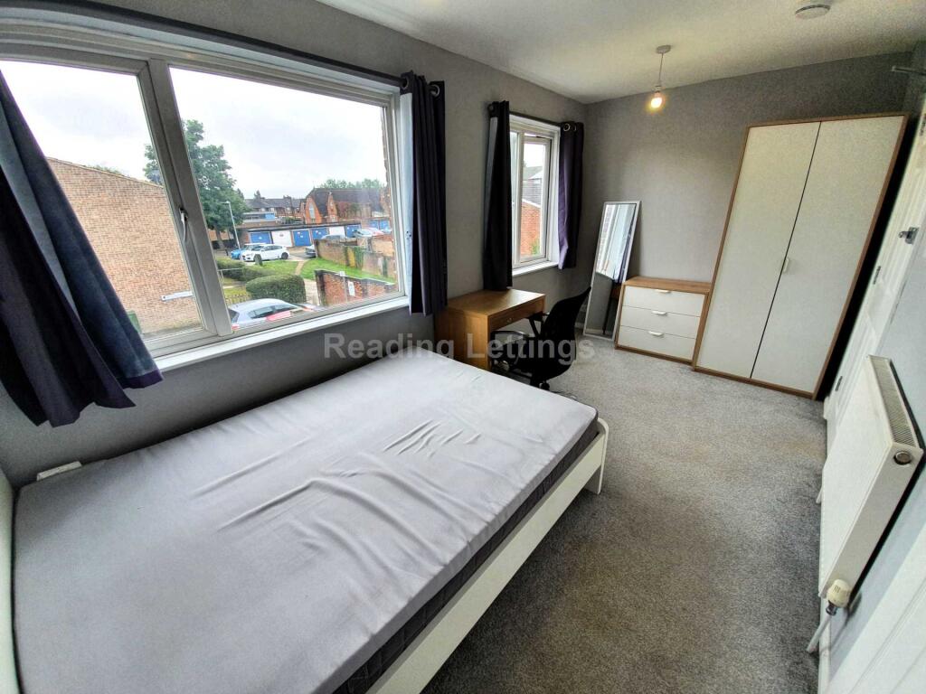 House in Reading - View 5