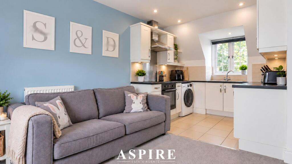 Main image of property: Prince Avenue, Westcliff-On-Sea