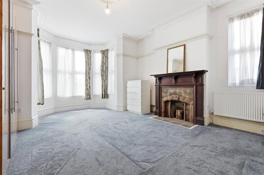 Apartment in London - View 3