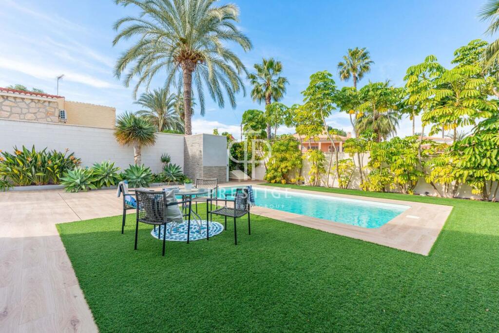 Main image of property: Valencia, Alicante, El Campello