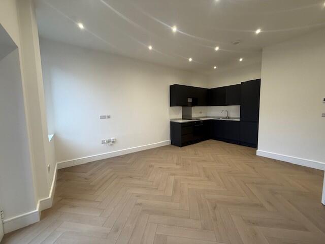 Main image of property: High street, croydon, CR0