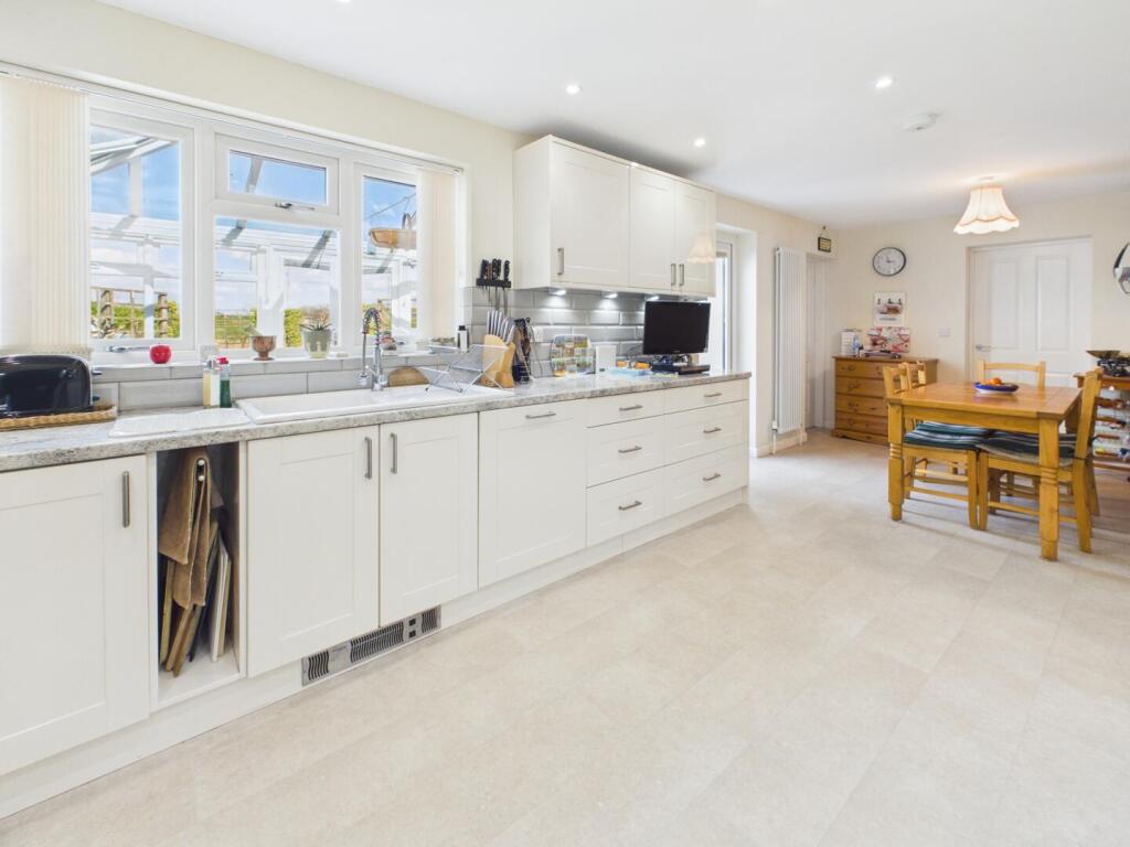House in East Lindsey, Woodhall Spa - View 5