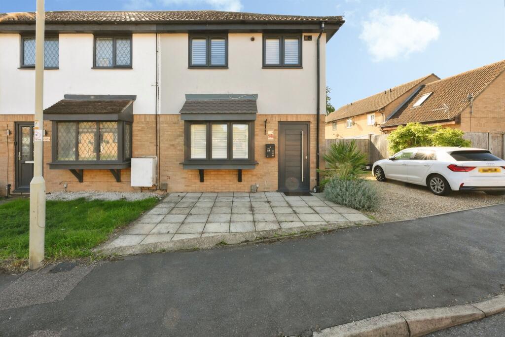 Main image of property: Jacksons Drive, Cheshunt, Waltham Cross