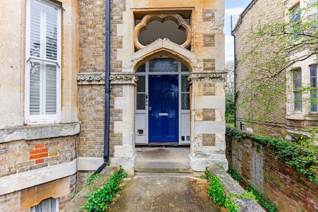 Main image of property: Warnborough Road, Oxford, OX2