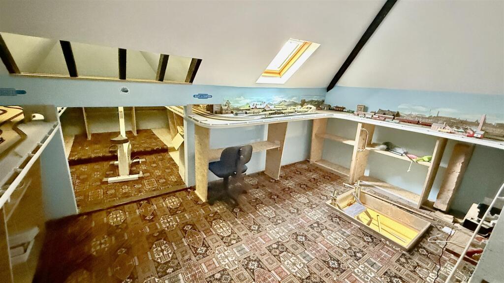 Additional image 15 of Blackthorn Close, Bournville, Birmingham