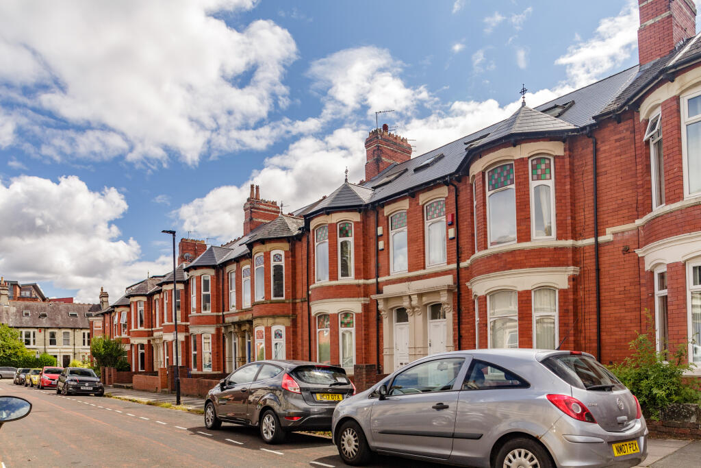 Apartment in Newcastle upon Tyne - View 3