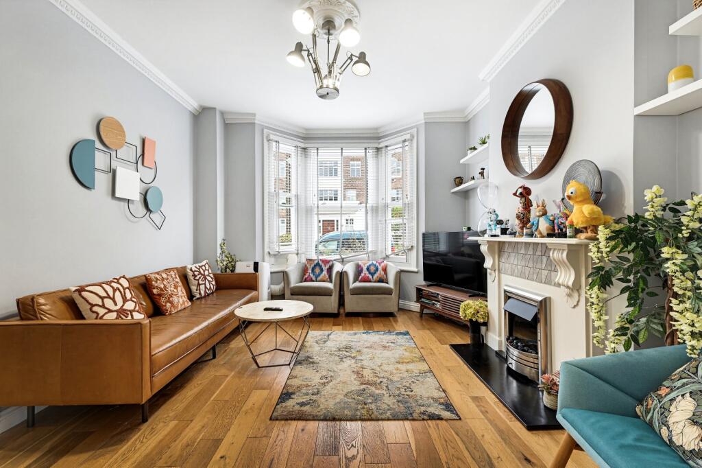 House in London - View 2