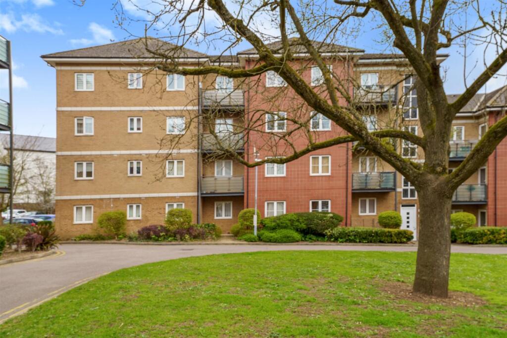 Main image of property: The Parklands