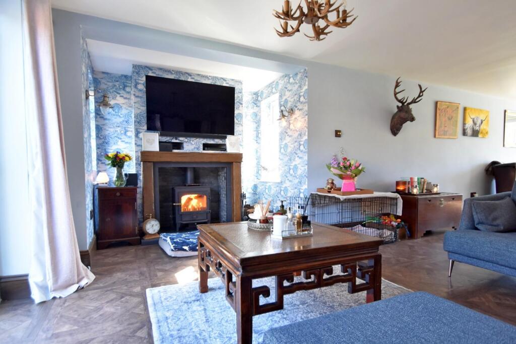House in Bury, Greater Manchester - View 3