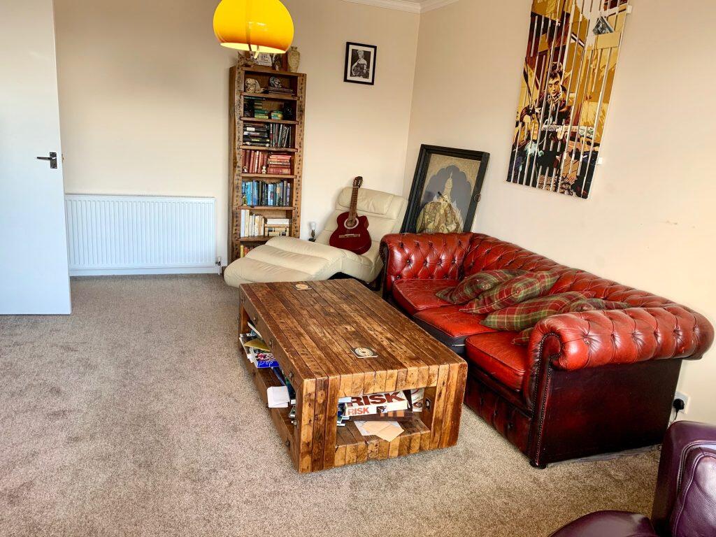 Apartment in Bournemouth, Winton - View 3