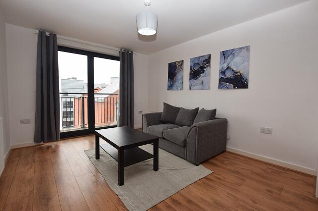 Apartment in Sheffield, South Yorkshire - View 3