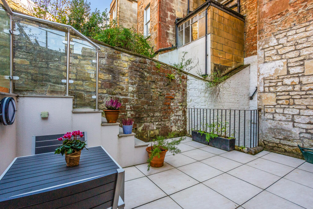 Portland Place, Bath, BA1 photo 4