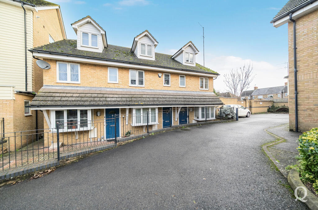 3-bed terraced on Victoria Mews, East Street, Sittingbourne, Kent, ME10, £280,000