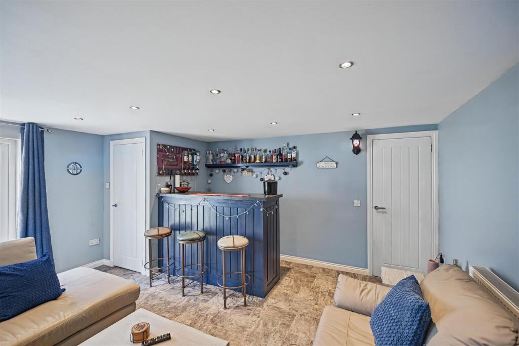 House in Stonehouse, South Lanarkshire - View 3