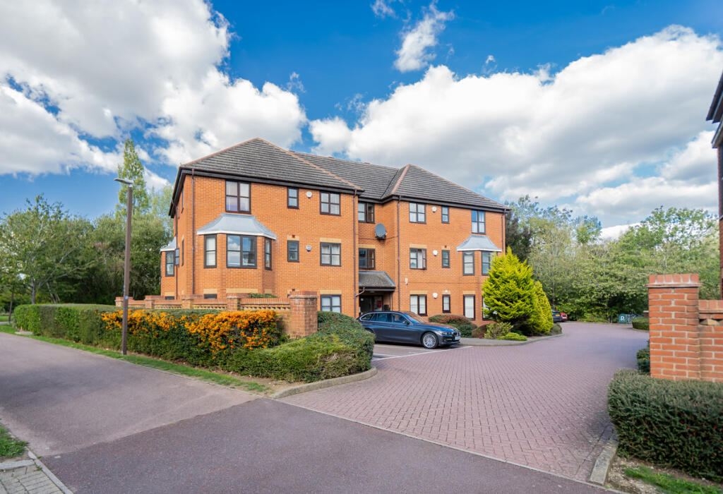 Main image of property: St. Abbs Court, Tattenhoe, Milton Keynes MK4