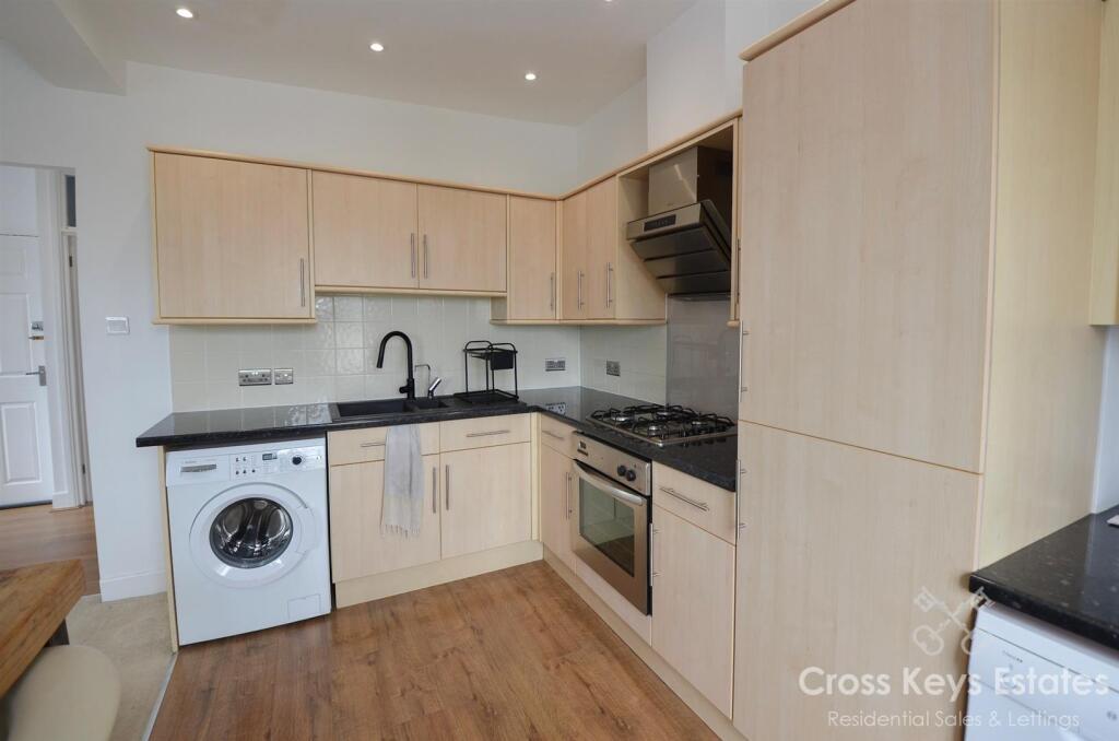 Wyndham Street West, Stonehouse - More