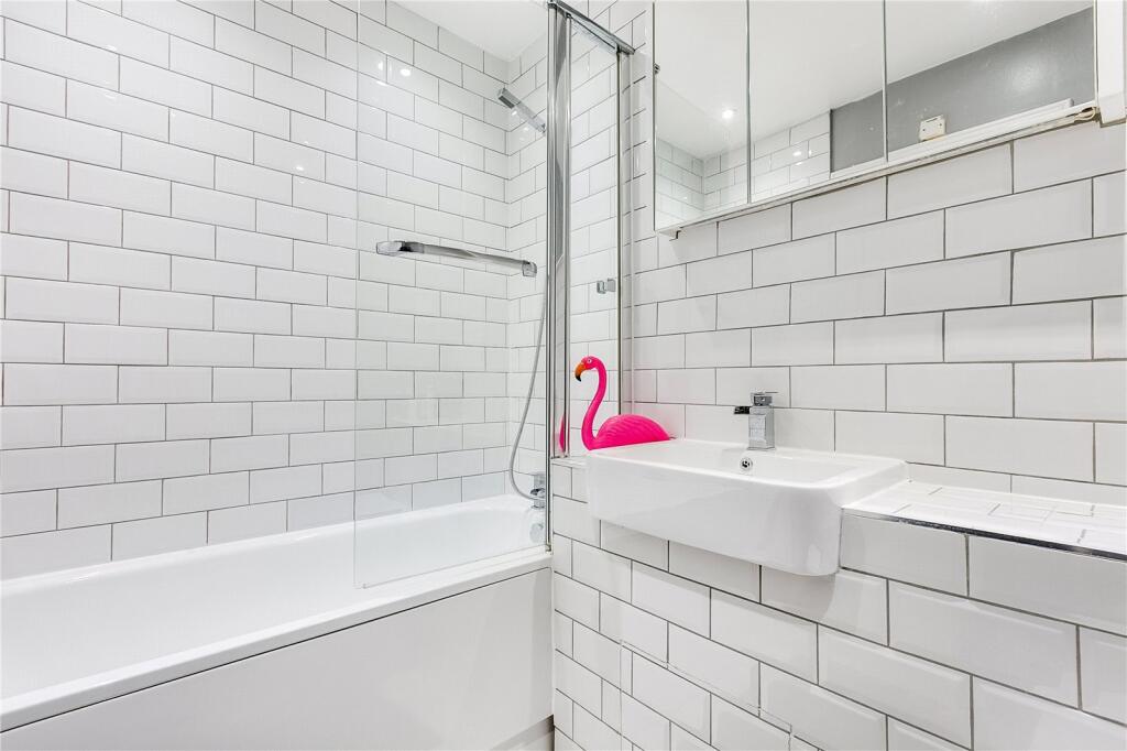 Apartment in London - More