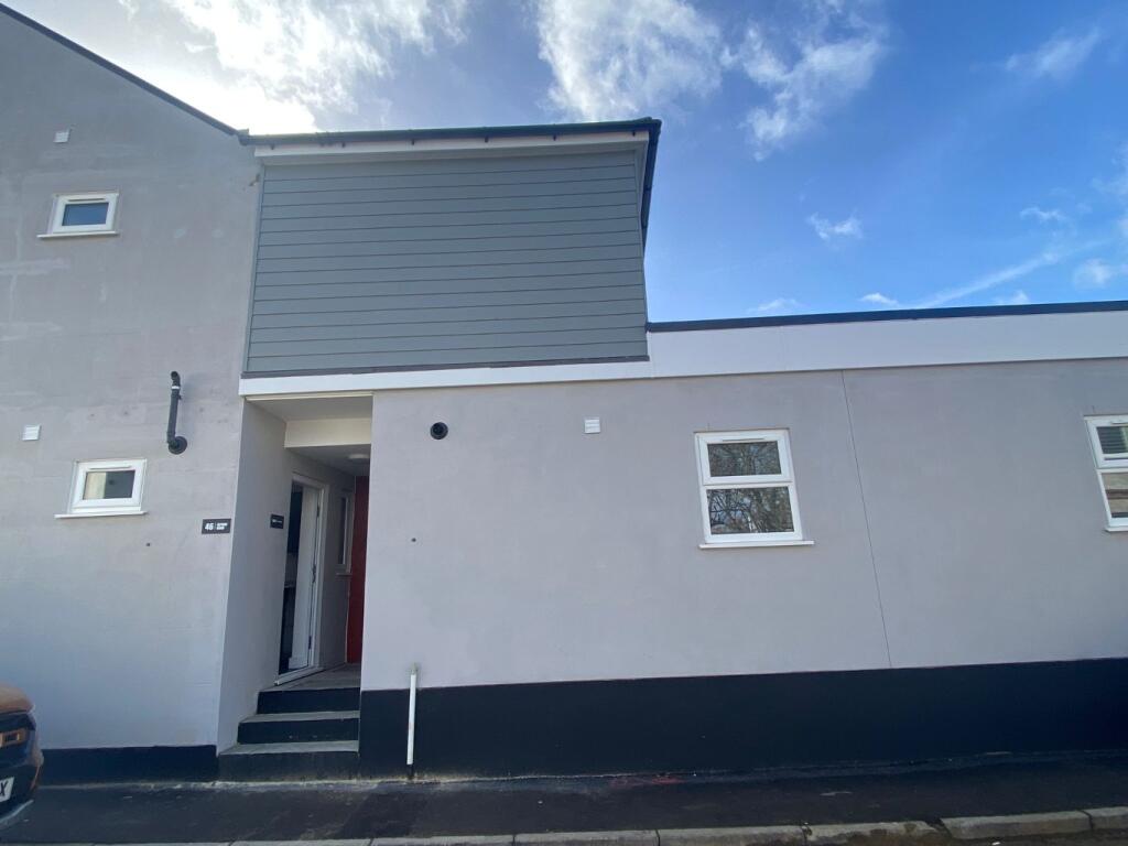 Main image of property: Alfred Road, Gravesend, Kent, DA11 7QF