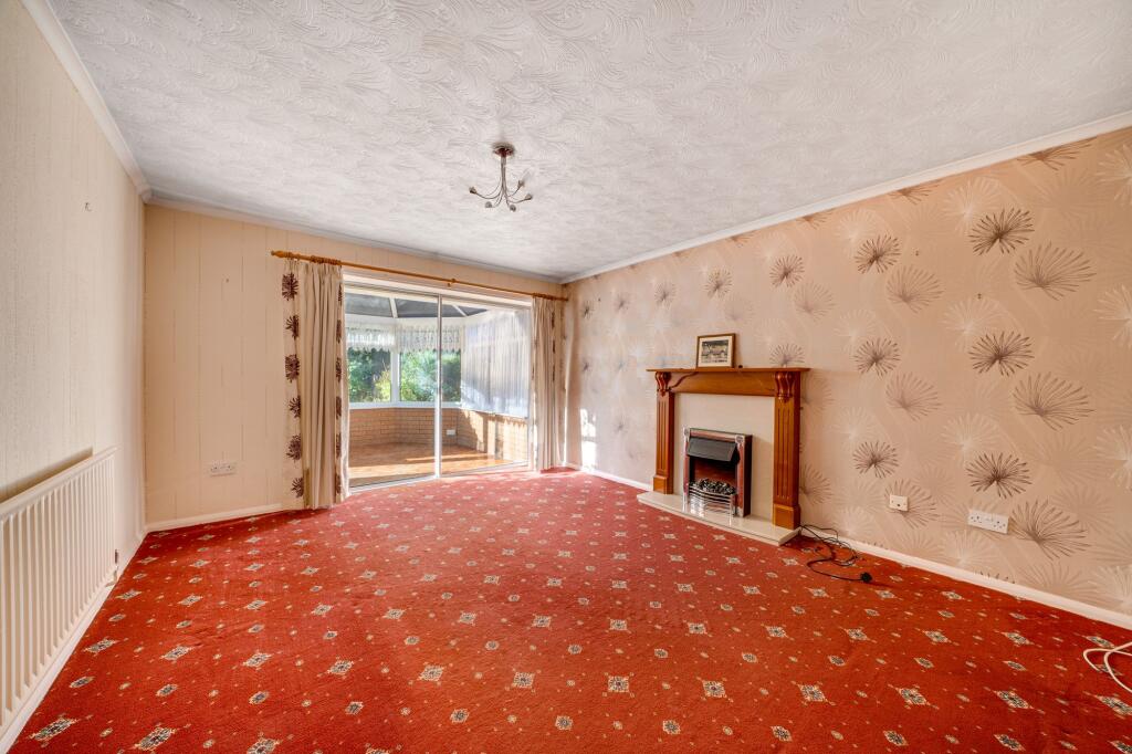 House in Oakengates, Ketley Bank, Telford and Wrekin - View 2