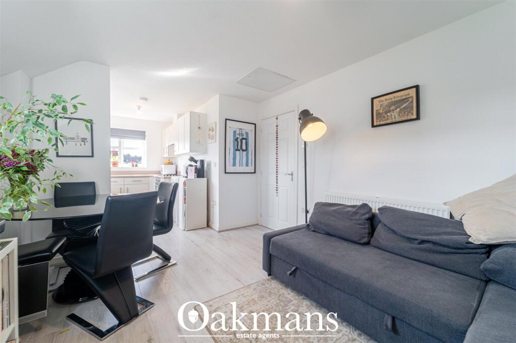 Apartment in Birmingham, West Midlands - View 4