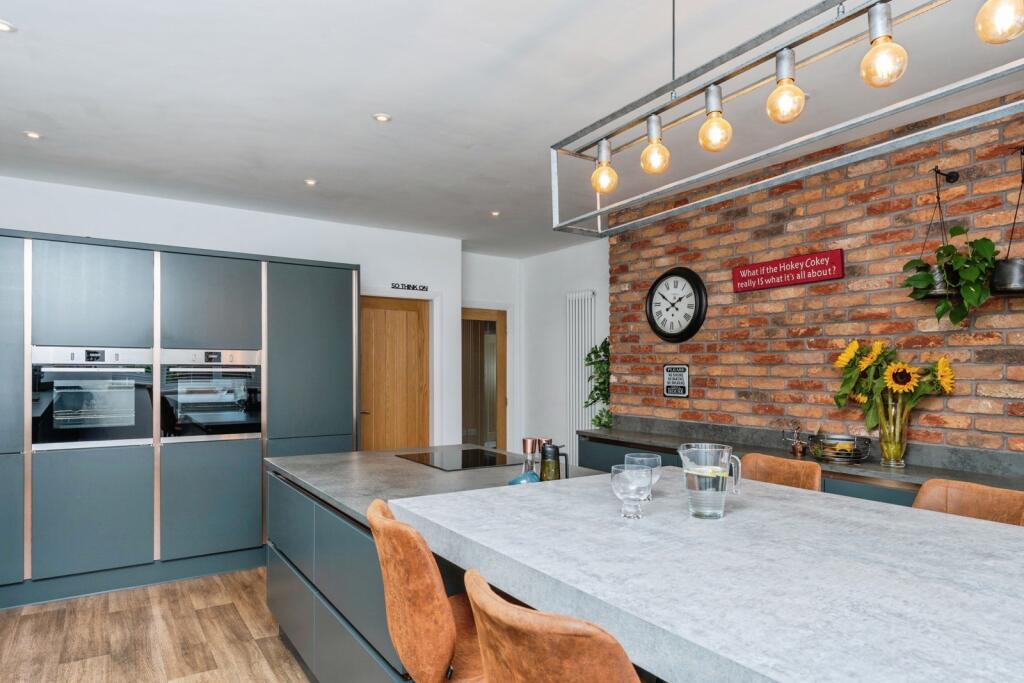 House in Chester - View 3