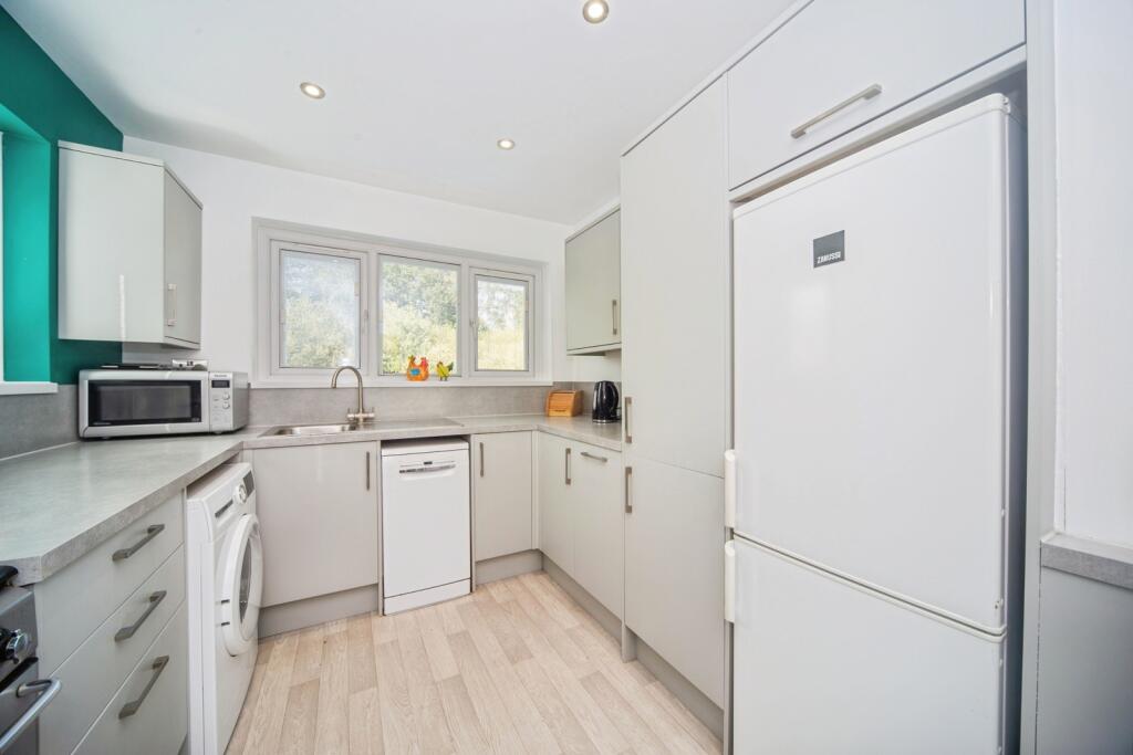 House in Southampton, Glen Eyre - View 3