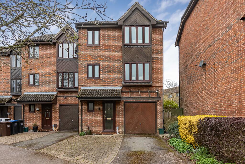 Main image of property: Tempsford, Welwyn Garden City, AL7