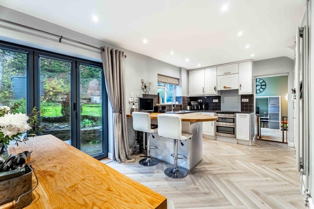 Main image of property: Molescroft, Harpenden, Hertfordshire, AL5