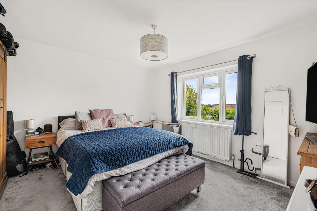 House in Guildford - View 5