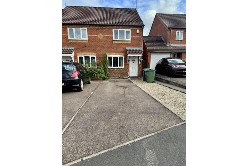 Main image of property: Birchley Park Avenue, Oldbury, B69