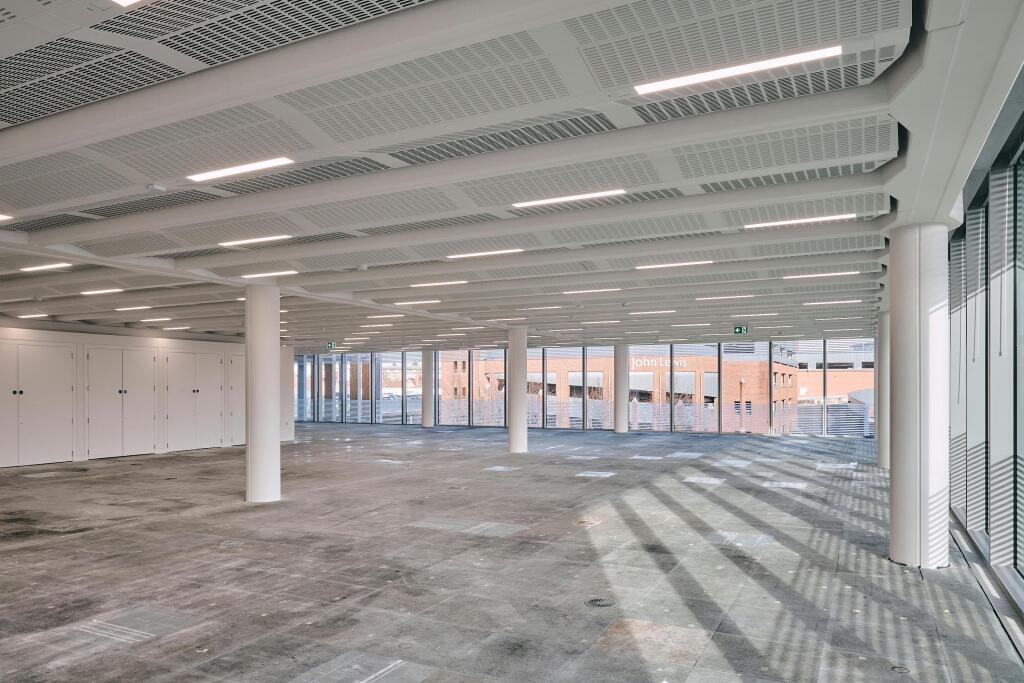 FLOORPLATE 2ND_DSC_2182_26.01.16_BAR_AIR Solihull_HI RES.jpg